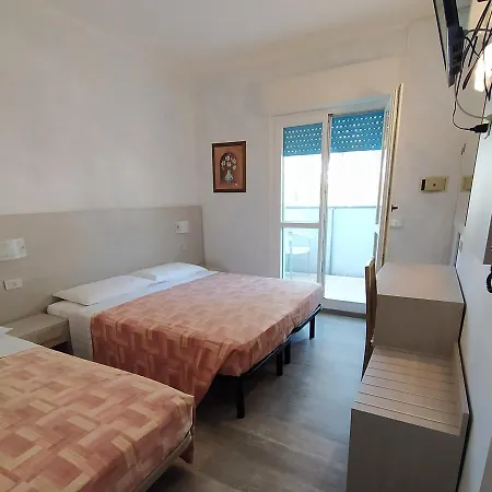 Capri 3*