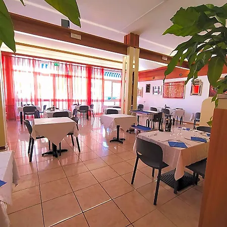 Capri 3*