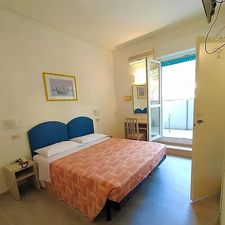 Hotel Capri 3*