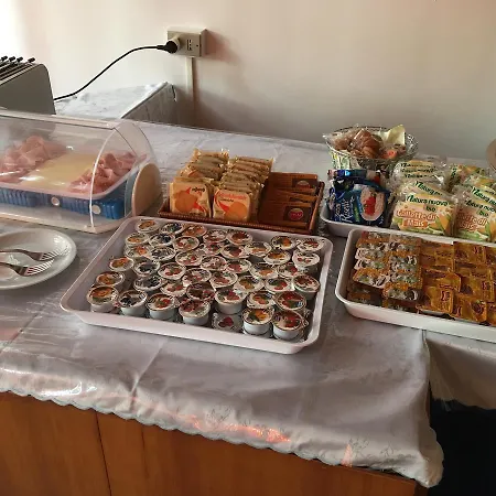 Capri ホテル ミラノ・マリッティマ